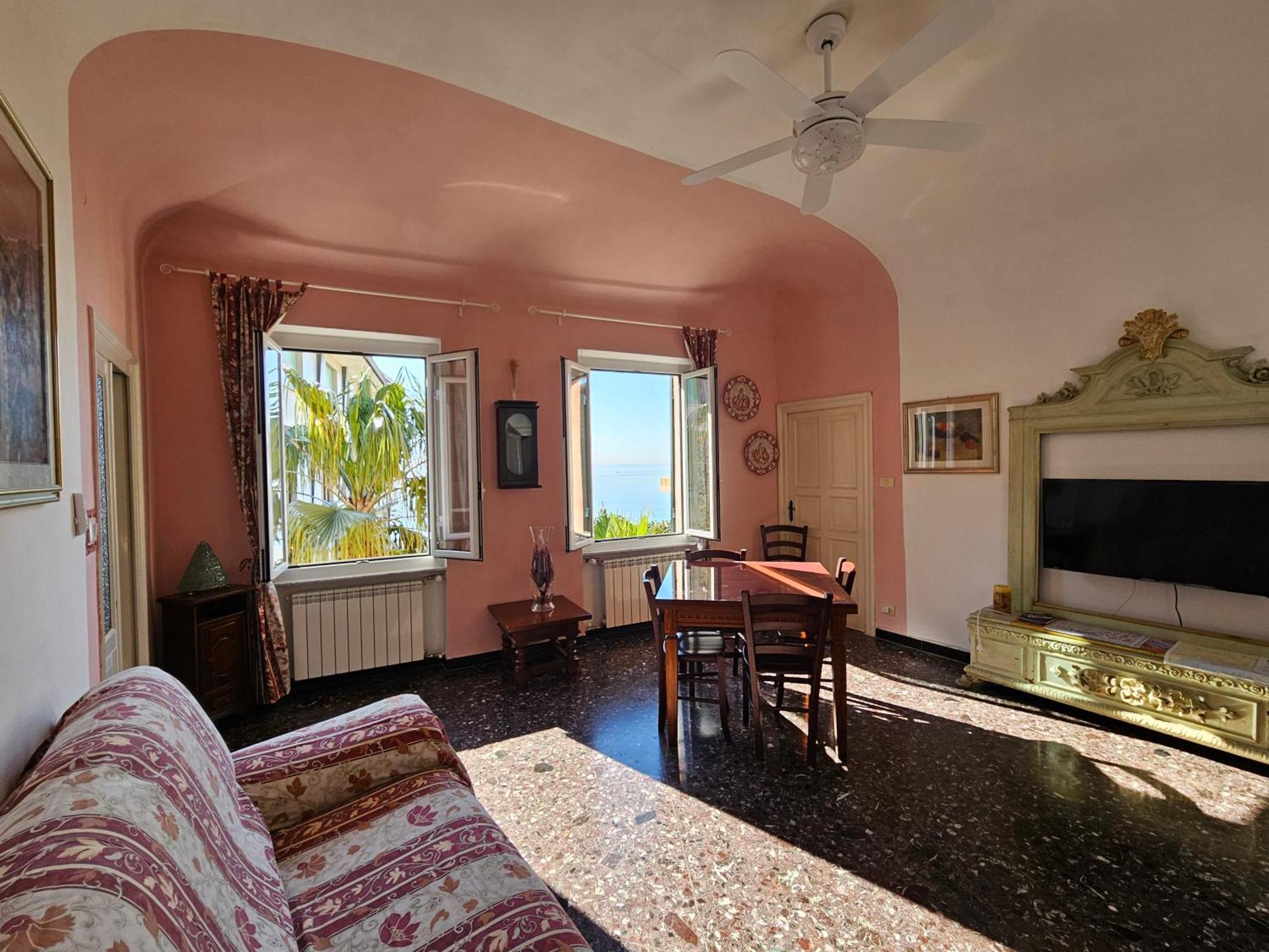 Апартаменты Le Finestre Sul Mare Альбиссола-Марина Экстерьер фото